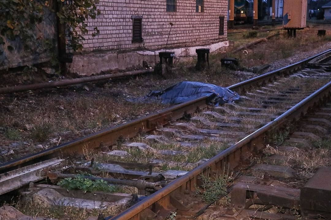 В Киеве на рельсах нашли обезглавленный труп сотрудницы «Укрзалізниці»